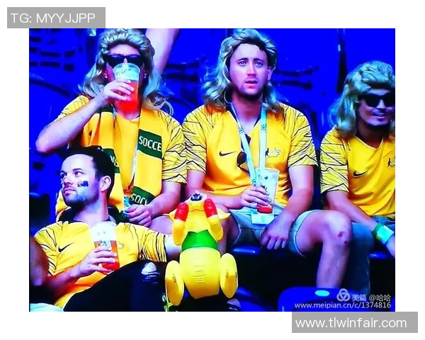 足球明星携手轮船畅游世界精彩瞬间广告展示